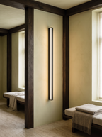 TRACE 01 — vista architettonica, finitura nera